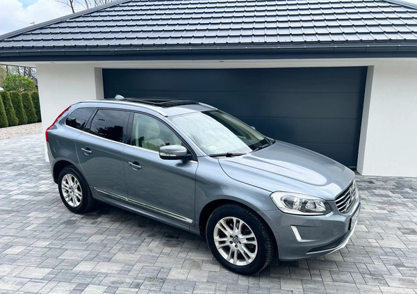 Volvo XC 60 cena 78900 przebieg: 145000, rok produkcji 2016 z Wąbrzeźno małe 254